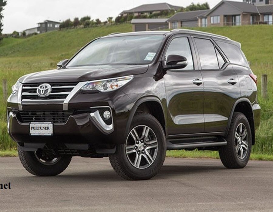 Cho thuê xe tháng 7 chỗ Toyota Fortuner Cho thuê xe tháng 7 chỗ Toyota Fortuner