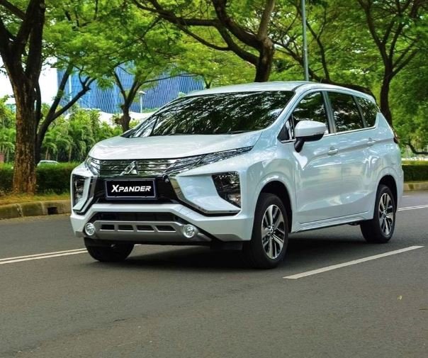 Cho thuê xe Có Lái 7 chỗ Mitsubishi Xpander Cho thuê xe Có Lái 7 chỗ Mitsubishi Xpander